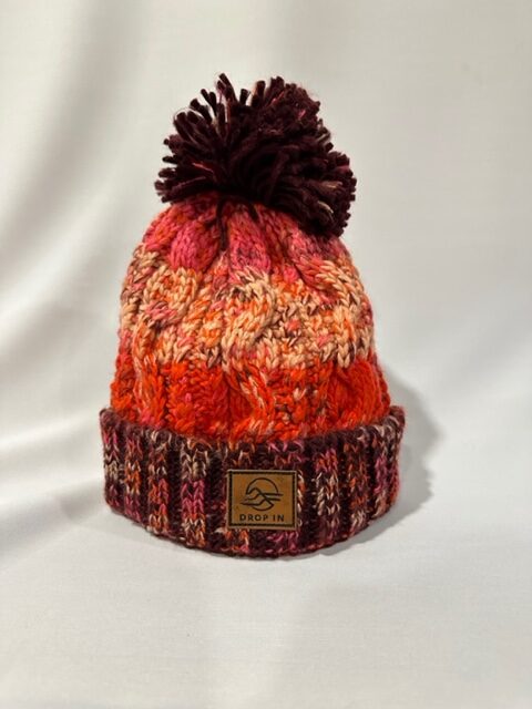 Drop In - Gorro Pompon Multi - Red/Org/Pnk